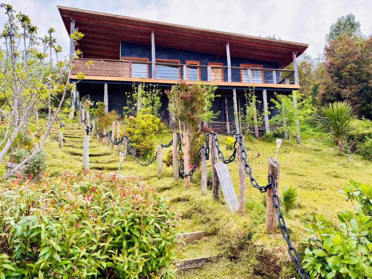 Acogedora casa ,1 a 4 personas, lista para una linda desconexión en Quellón - Cabaña para 4 personas