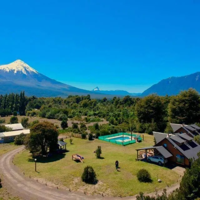 Cabañas Martina Bungalows 3 con vista a volcanes l Frente al Lago Llanquihue l Piscina temperada y tinaja TV y WiFi l Hasta 6 personas - Foto 4