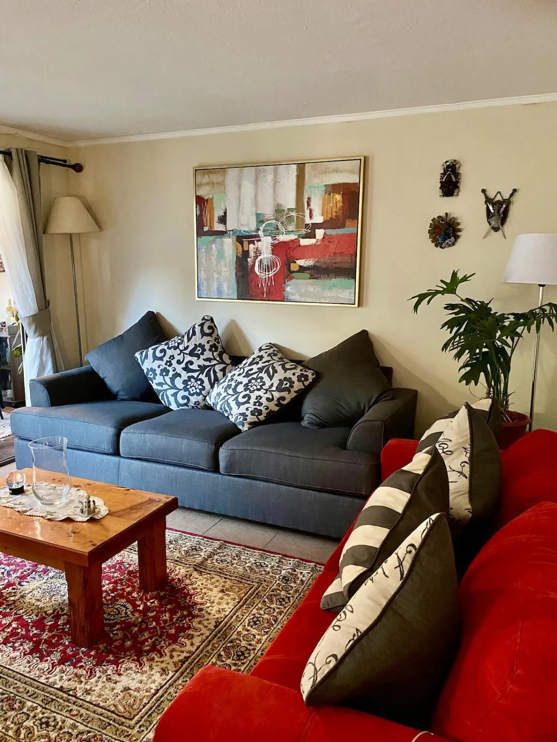 Casa Curicó FULL equipada, excelente ubicación 3 habitaciones, 3 baños en Curicó - Cabaña para 6 personas