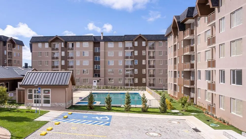 Departamento en Villarrica con Piscina y Estacionamiento Privado - Foto 2