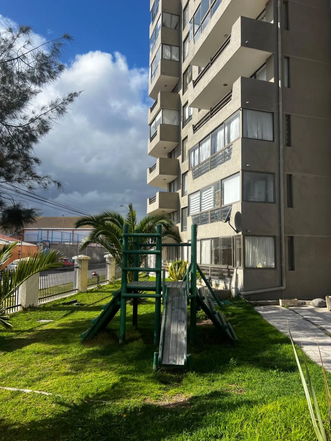 Dpto frente a la playa la Herradura con Piscina - Foto 4