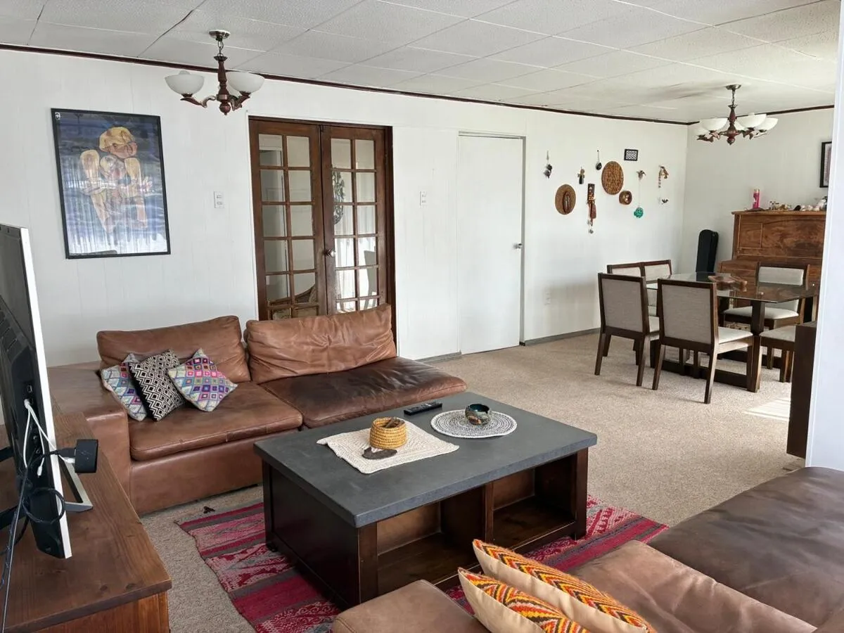 Gran Casa Familiar con Estacionamiento en Punta Arenas - Cabaña para 6 personas