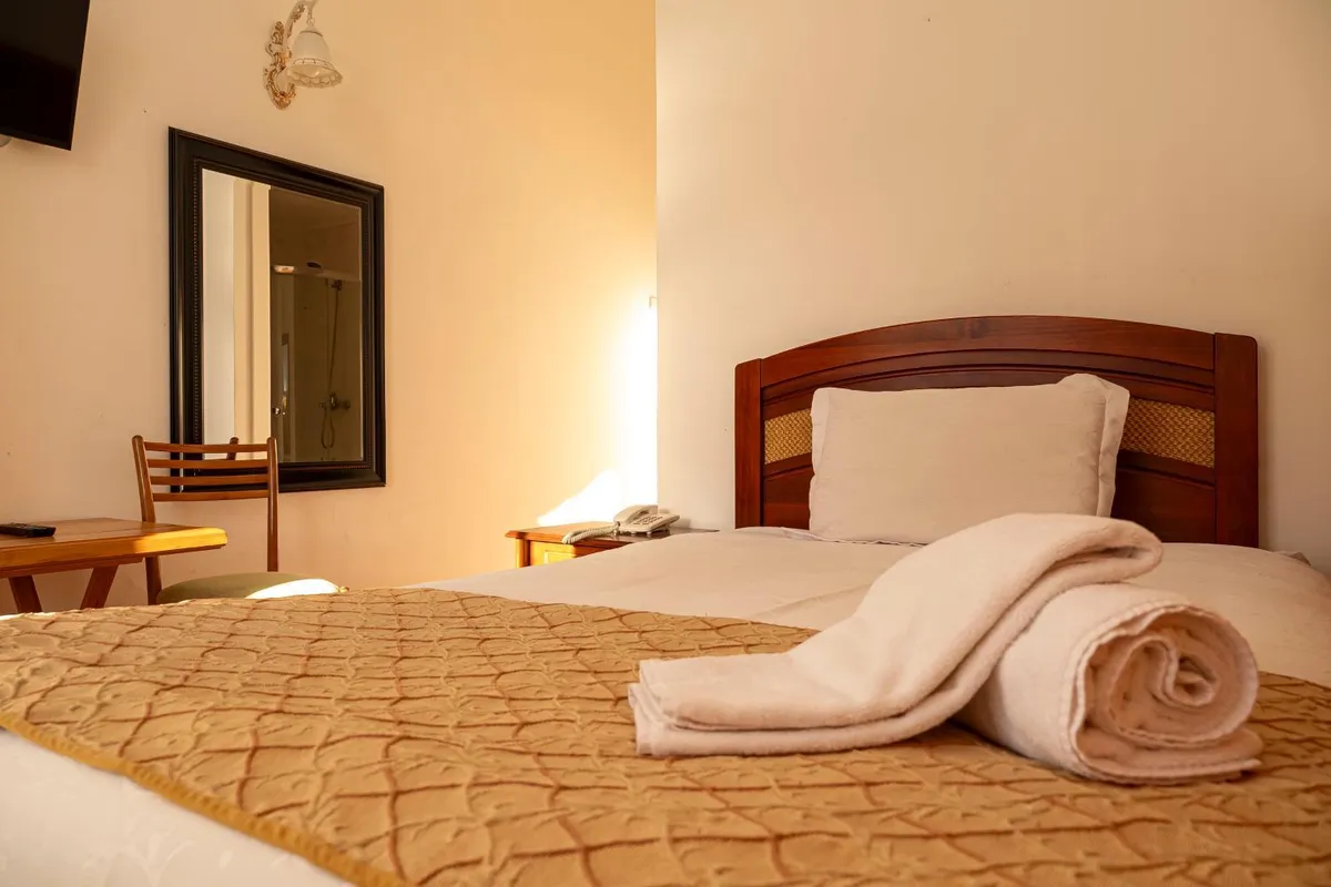 Hotel Plaza - Foto 2